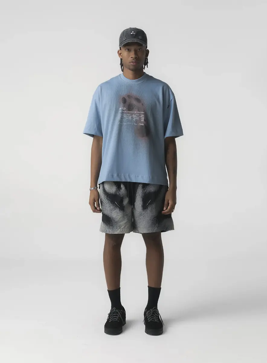 CAMISETA OVER  "TEORIA DOS PASSOS" - AZUL CLARO