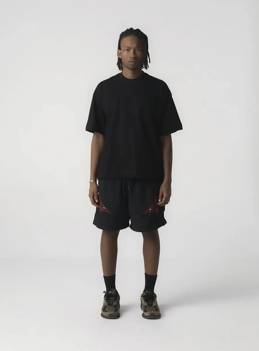 CAMISETA OVER  "GORE" - PRETO