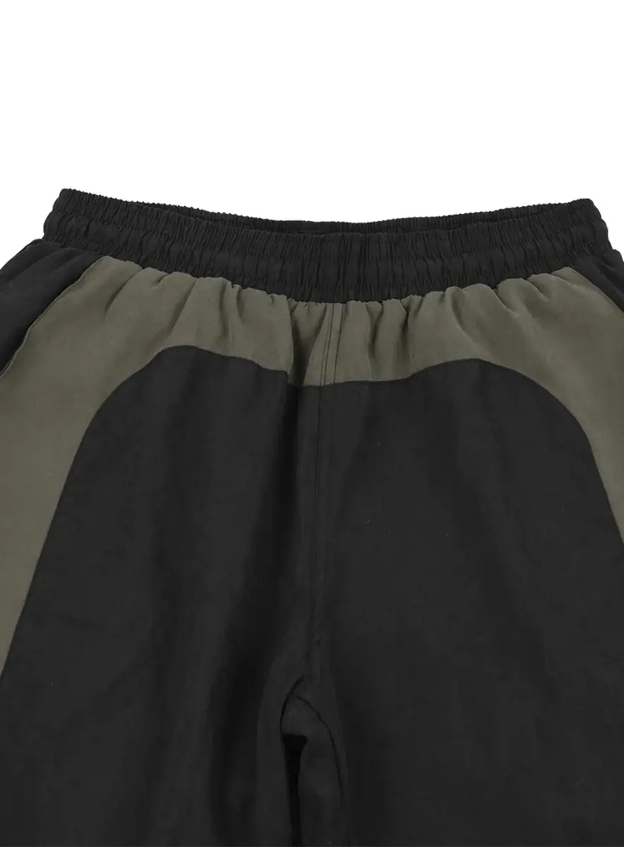 ARCH SHORTS PRETO