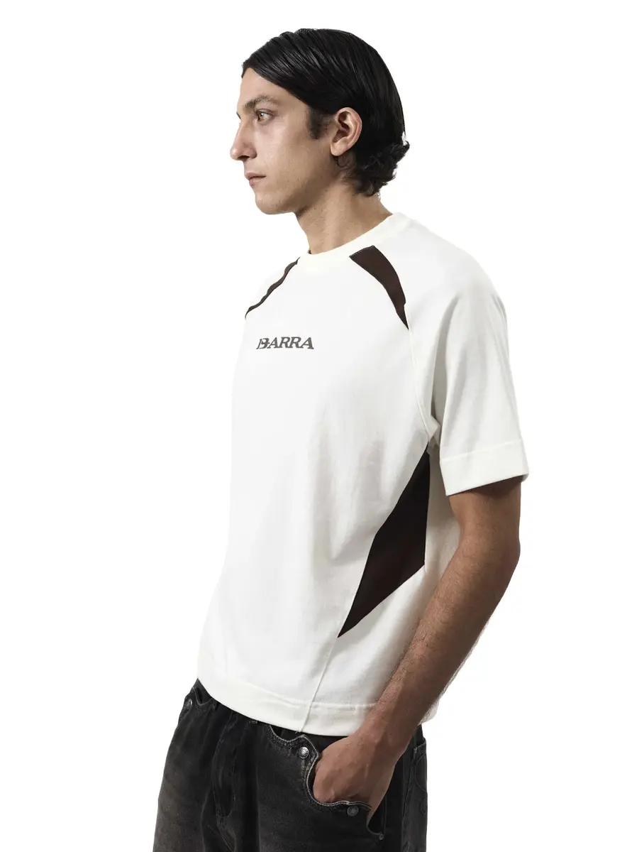 CAMISETA RECORTADA BARRA REMIX