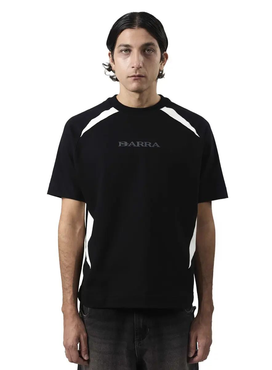 CAMISETA RECORTADA BARRA REMIX