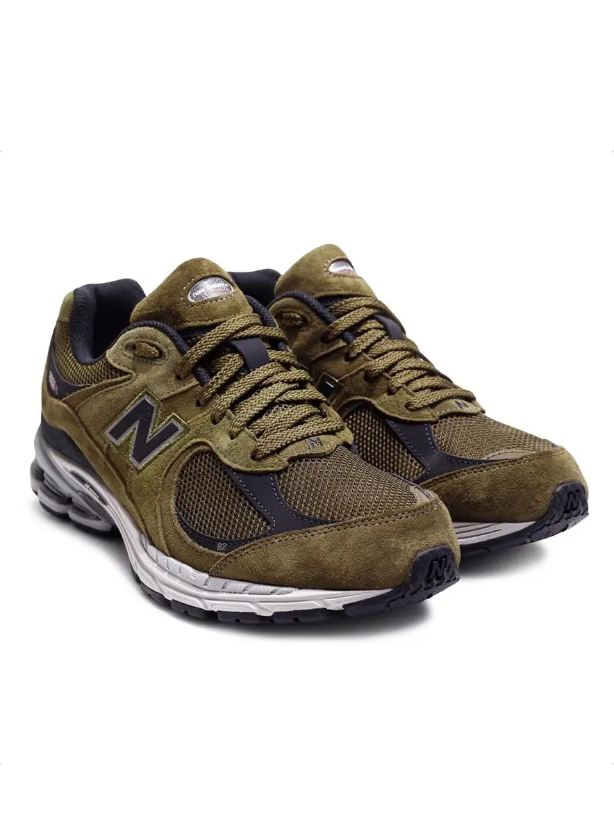 NEW BALANCE 2002R