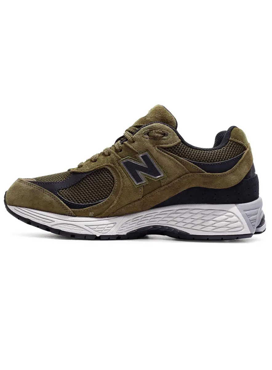 NEW BALANCE 2002R